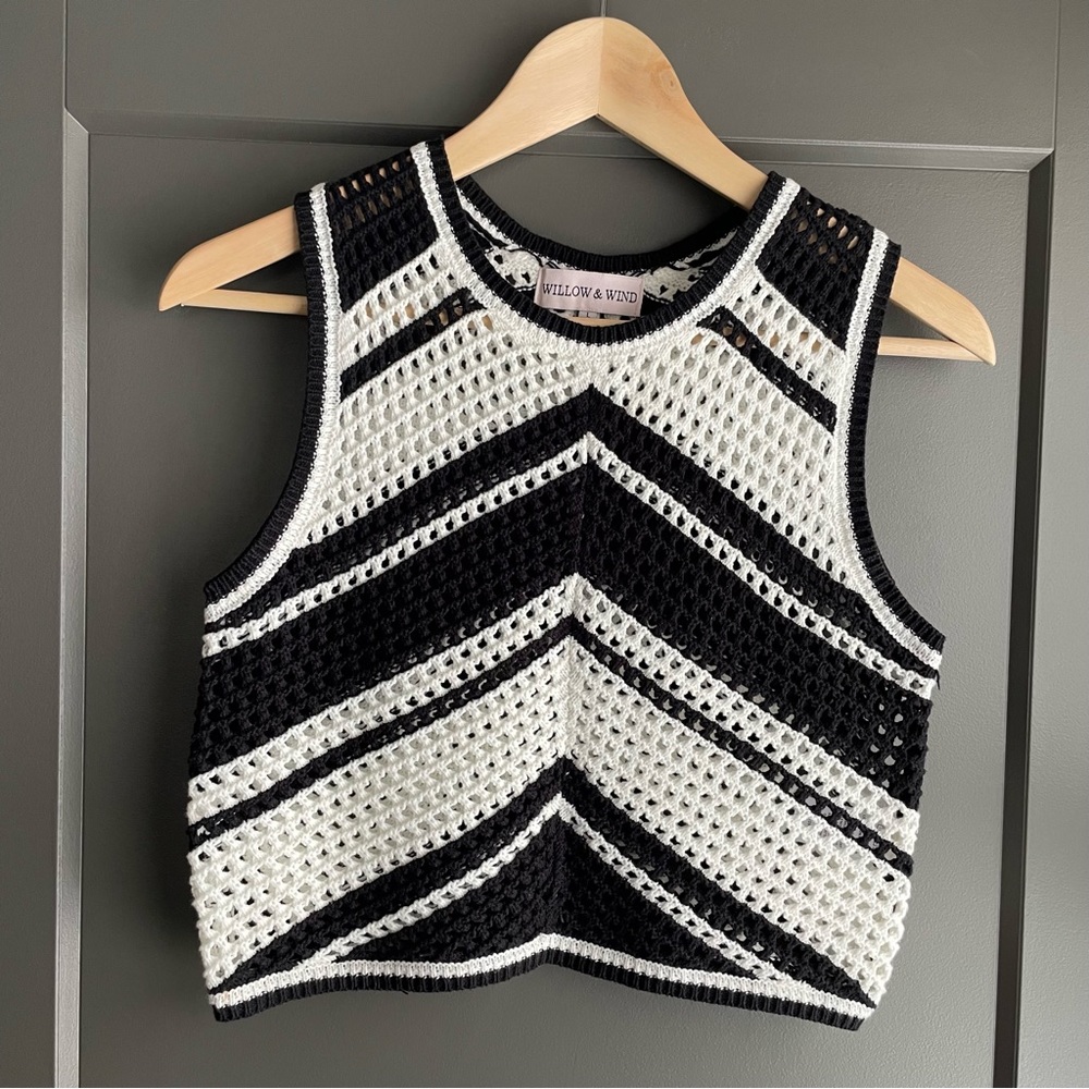 NWOT crochet crop top